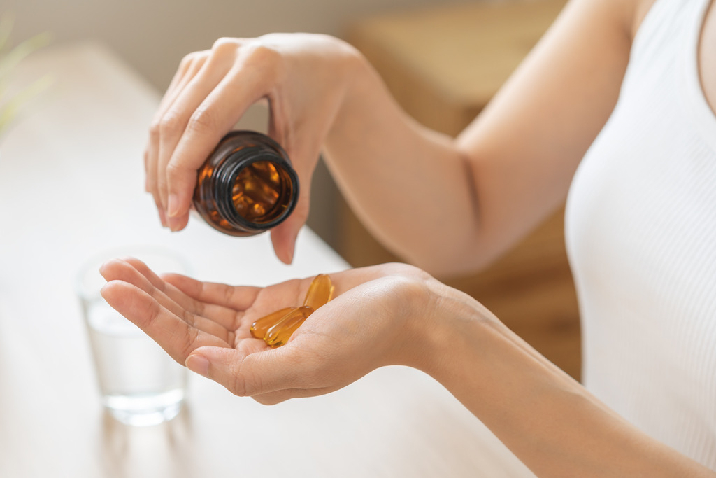 Qual a melhor vitamina para rejuvenescer a pele: dicas de dieta e suplementa&ccedil;&atilde;o