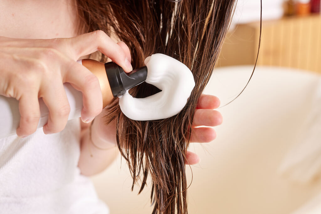como acabar com frizz no cabelo dicas