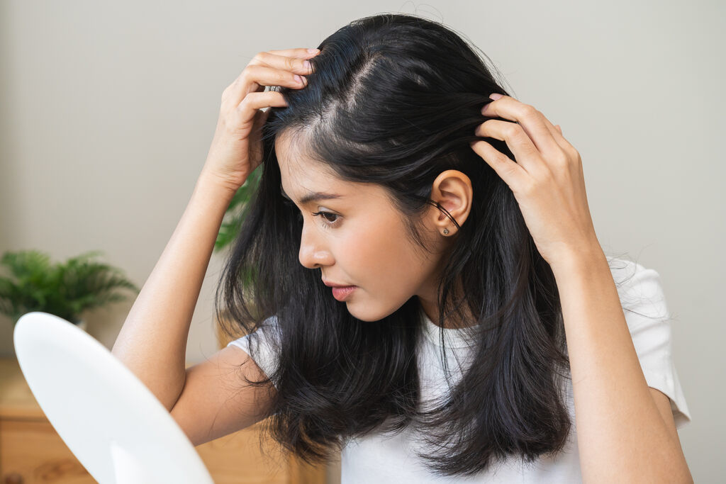 Cabelo ralo: entenda as causas e veja dicas para fortalecer os fios